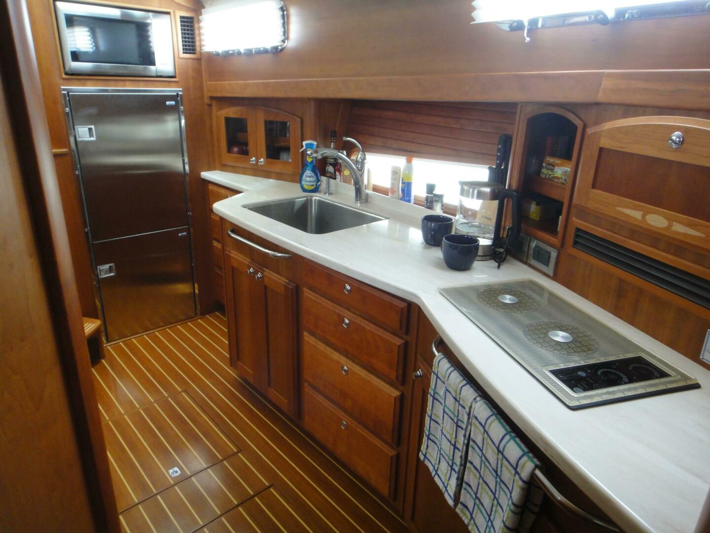 2018 Sabre 48 Salon Express - Image 17