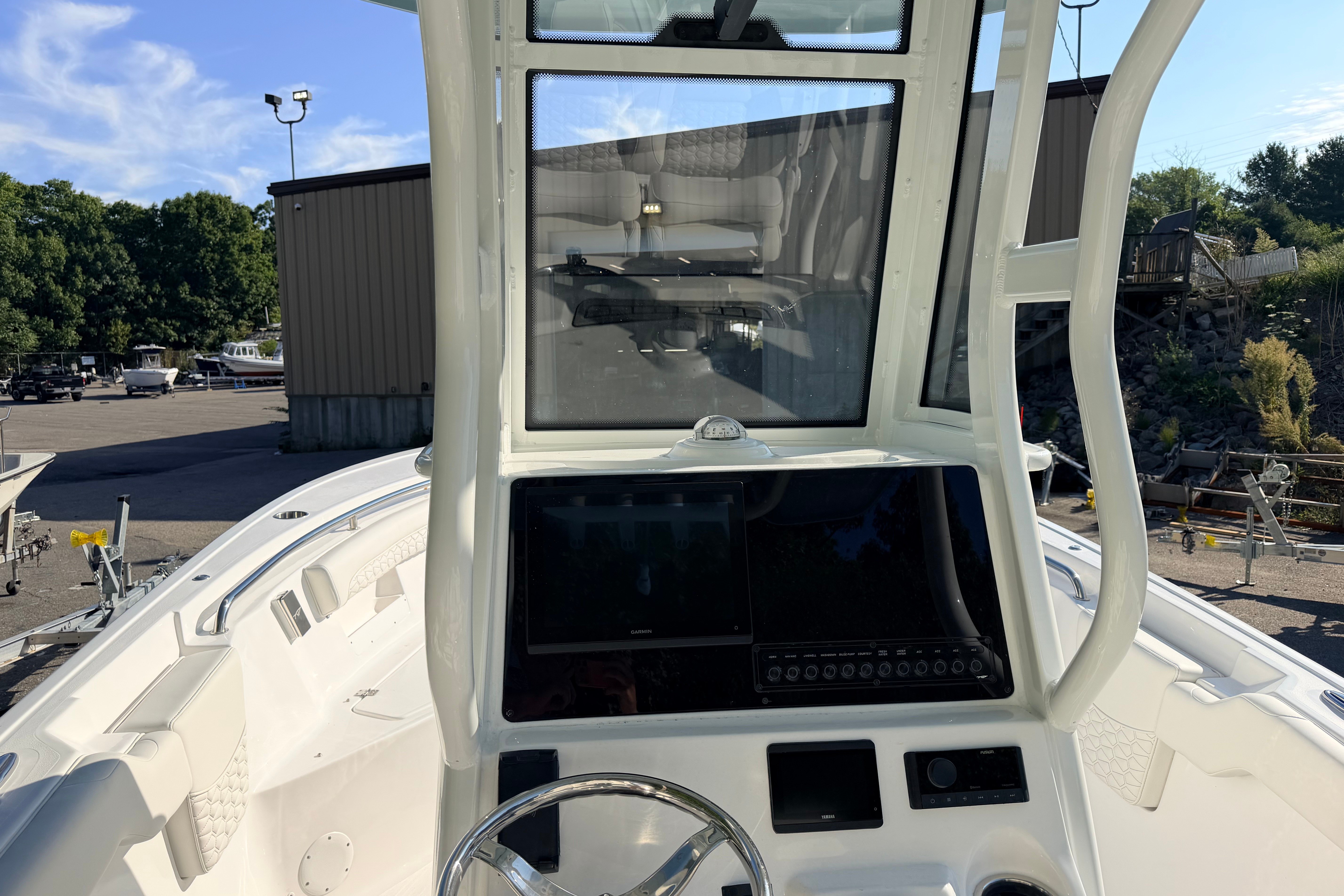 2027 Tidewater 232 LXF Standard - Image 13