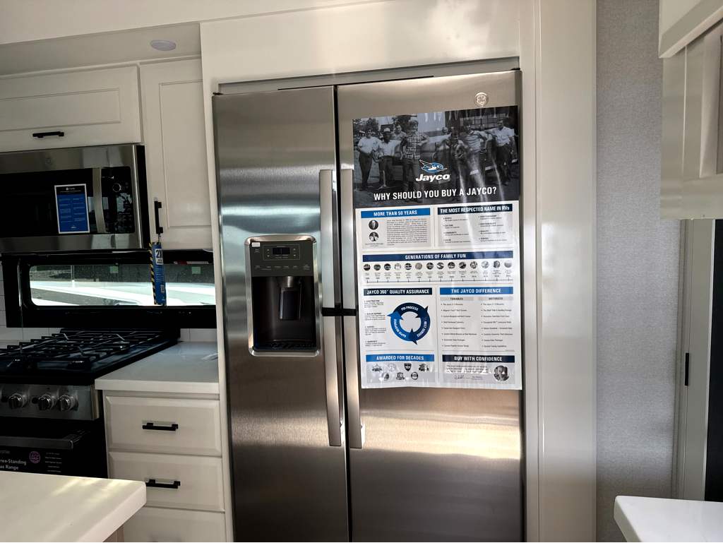 2027 JAYCO PINNACLE 32RLTS - Image 13