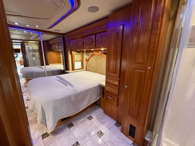 2005 Country Coach Magna 630 45 Rembrandt - Image 16