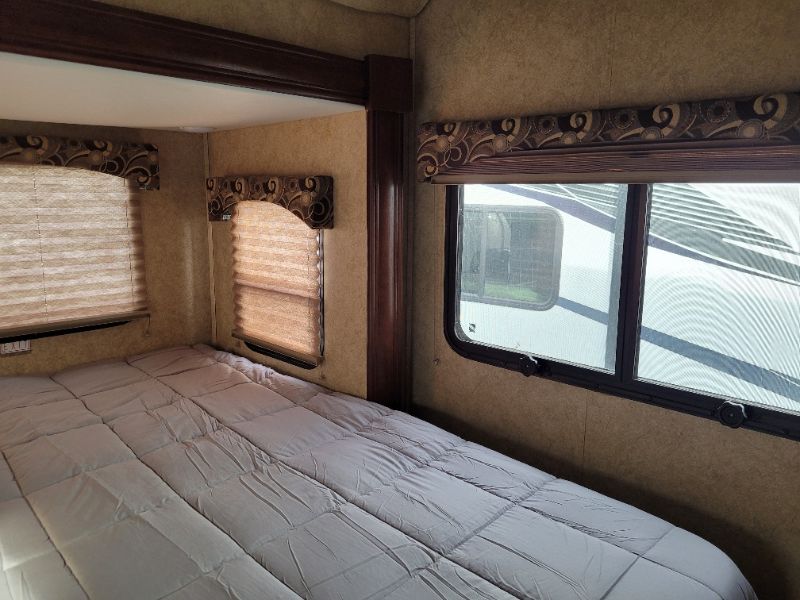 2014 Forest River Solera 24R - Image 16