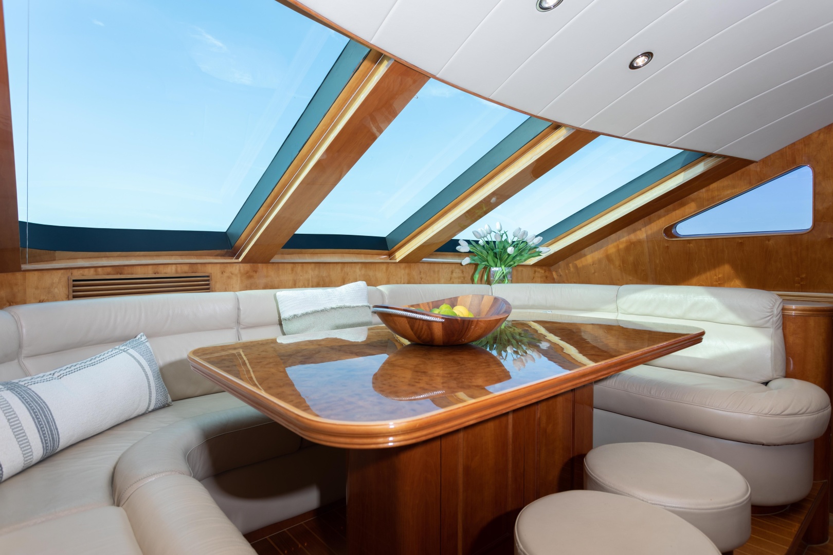 2007 Horizon Elegance 82 - Image 12
