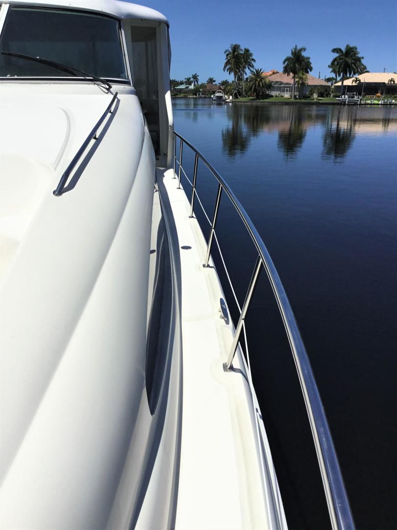 2005 Sea Ray 40 Motor Yacht - Image 30