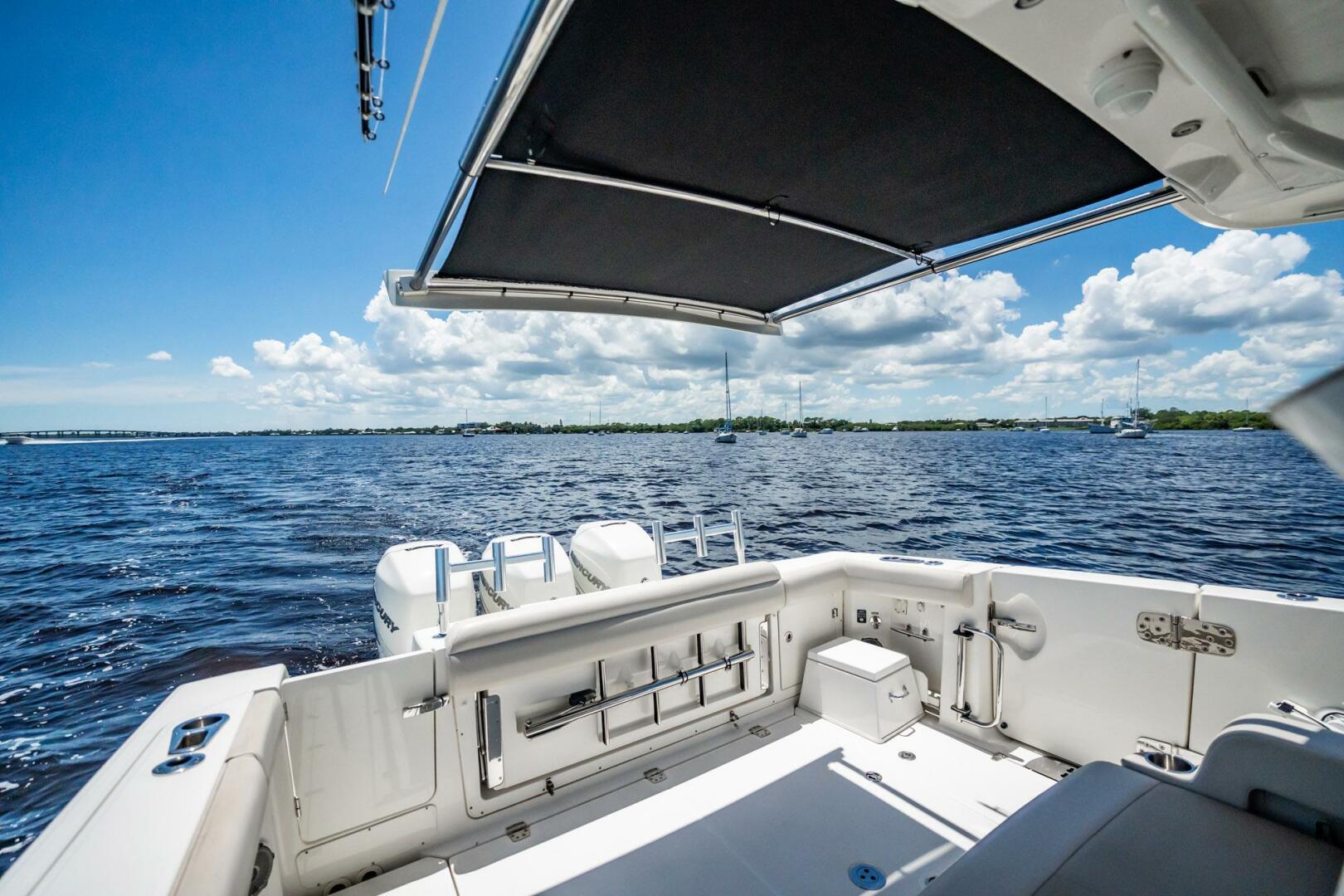 2018 Boston Whaler 380 Outrage - Image 39