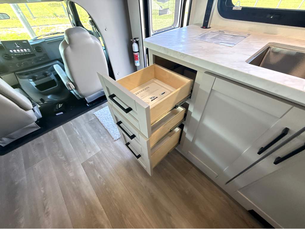 2027 JAYCO GREYHAWK 29MV - Image 22