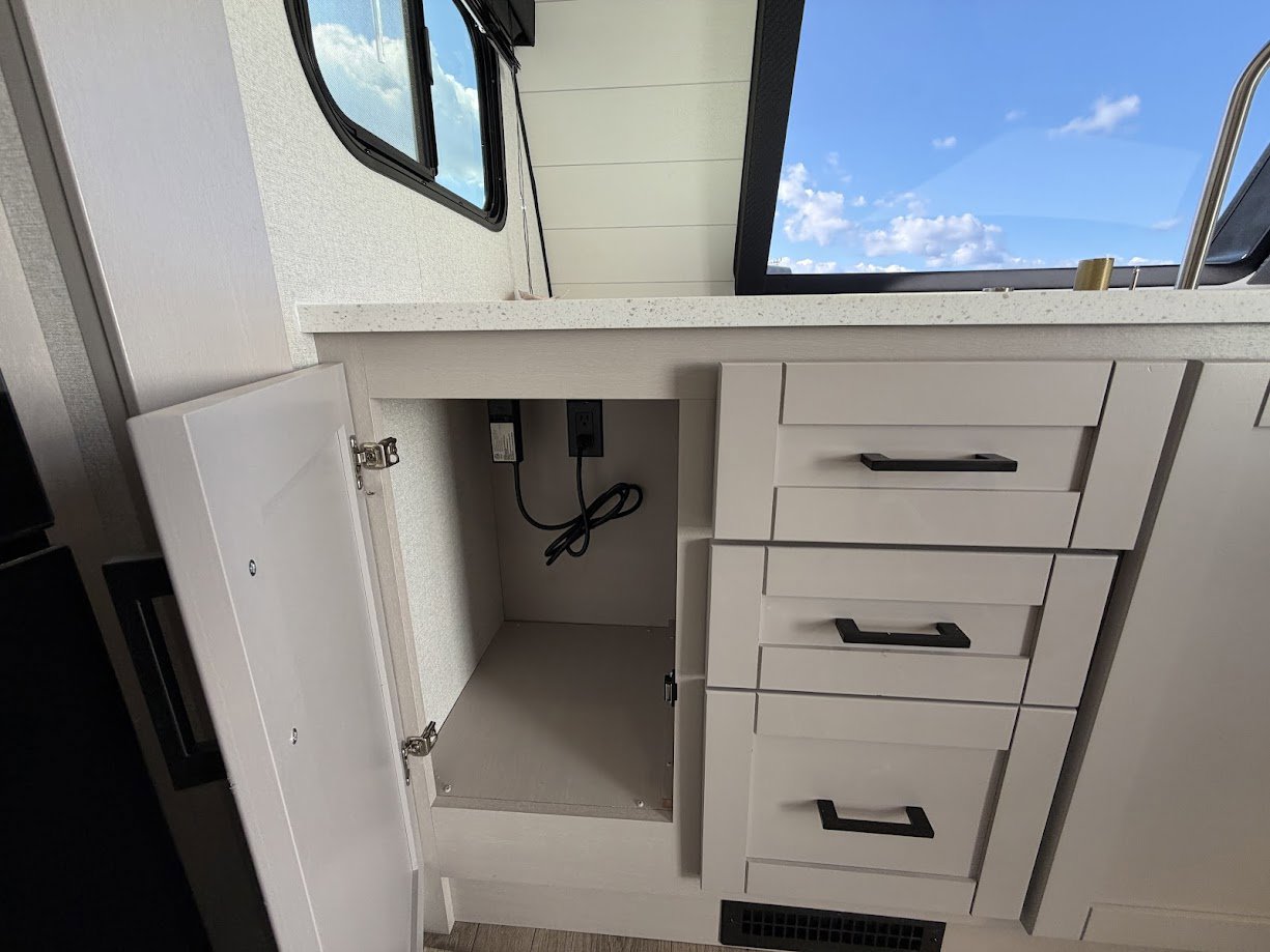2026 JAYCO JAY FEATHER 24FK - Image 15