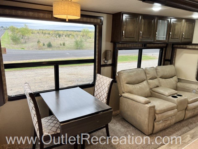 2019 Grand Design Solitude 385GK - Image 25