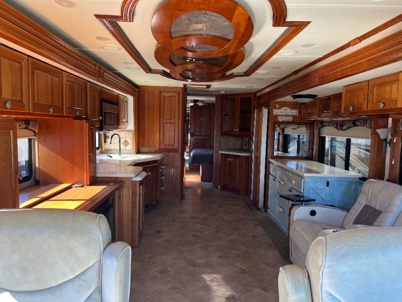 2009 Monaco RV Dynasty Yorkshire IV - Image 7