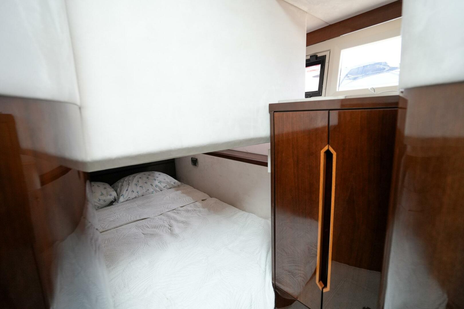 2017 Galeon 43 SKY Base - Image 42