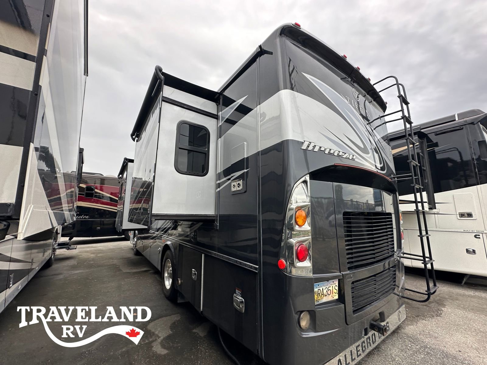 2019 Tiffin Allegro Breeze 31 BR - Image 6