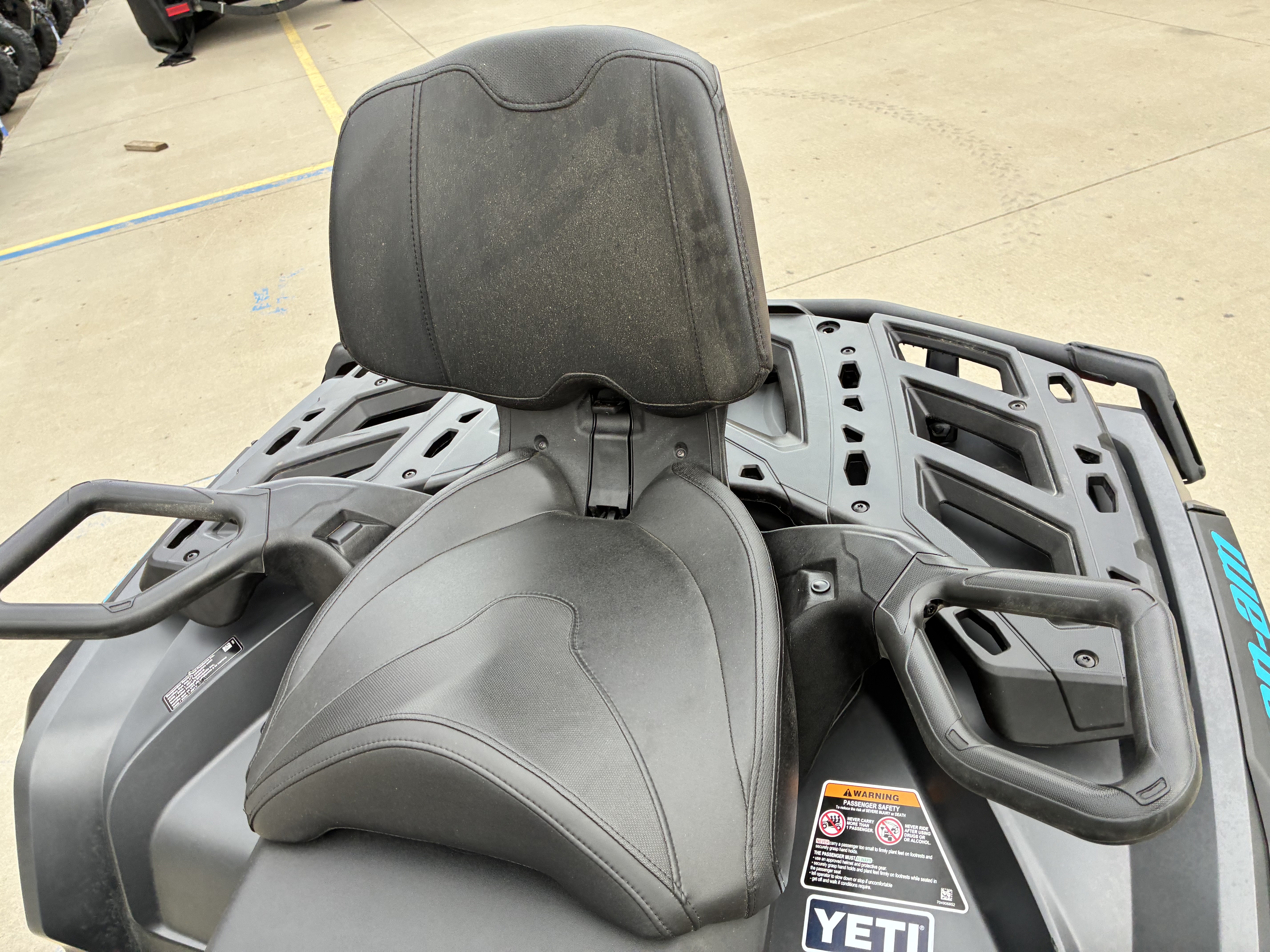 2021 Can-Am Outlander™ MAX XT 850 - Image 15