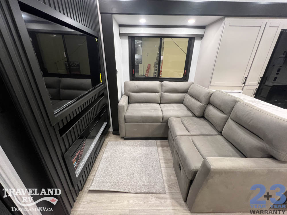 2027 Jayco Seismic Fifth Wheel Toy Hauler 395 - Image 18