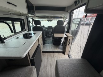 2023 THOR MOTOR COACH TWIST 2LB - Image 10