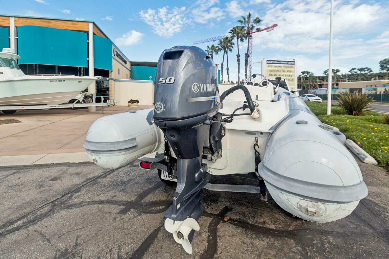2000 Sea Ray 370 Express Cruiser - Image 69