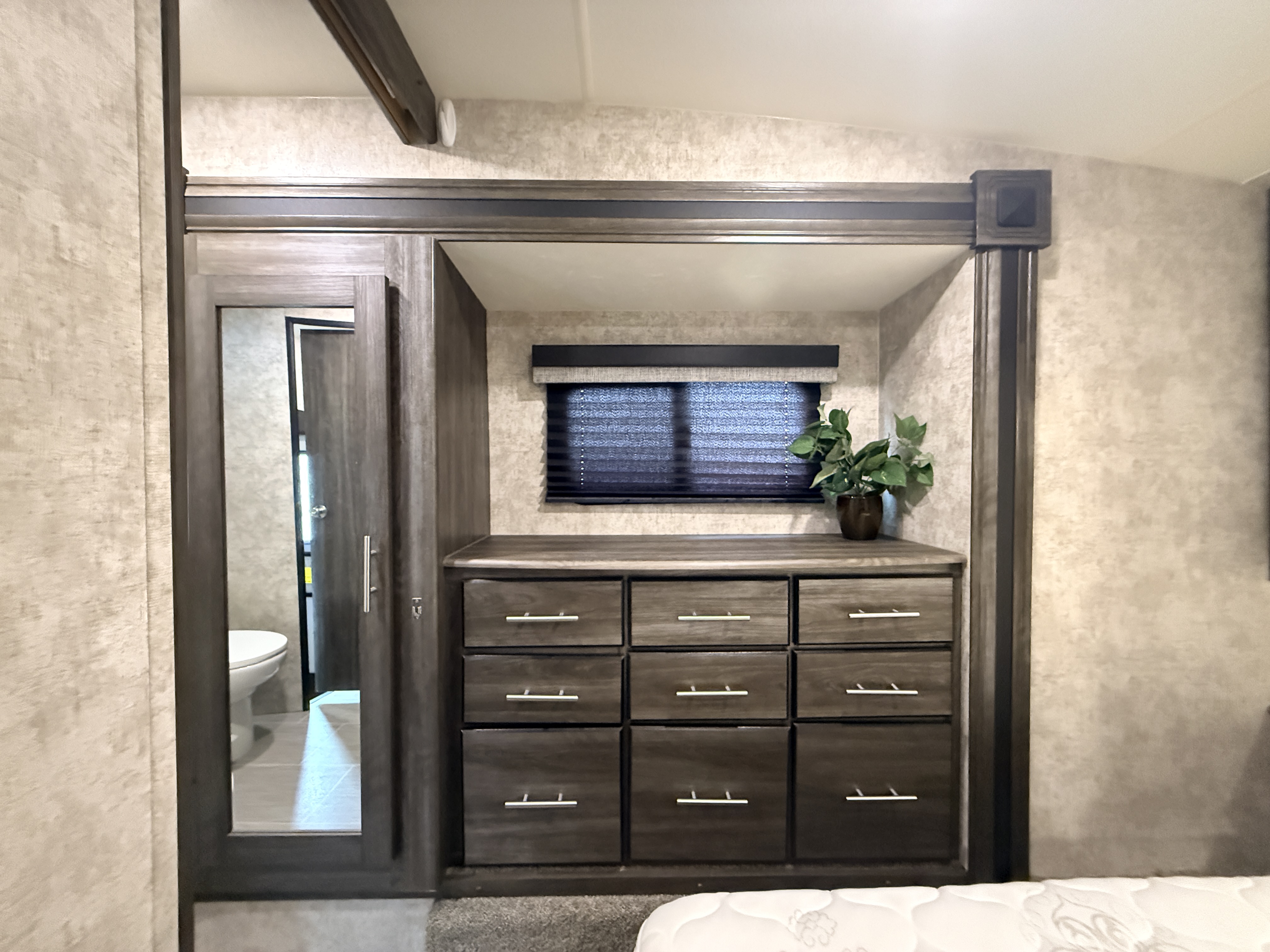2019 Highland Ridge Mesa Ridge Lite MF2950BH - Image 19