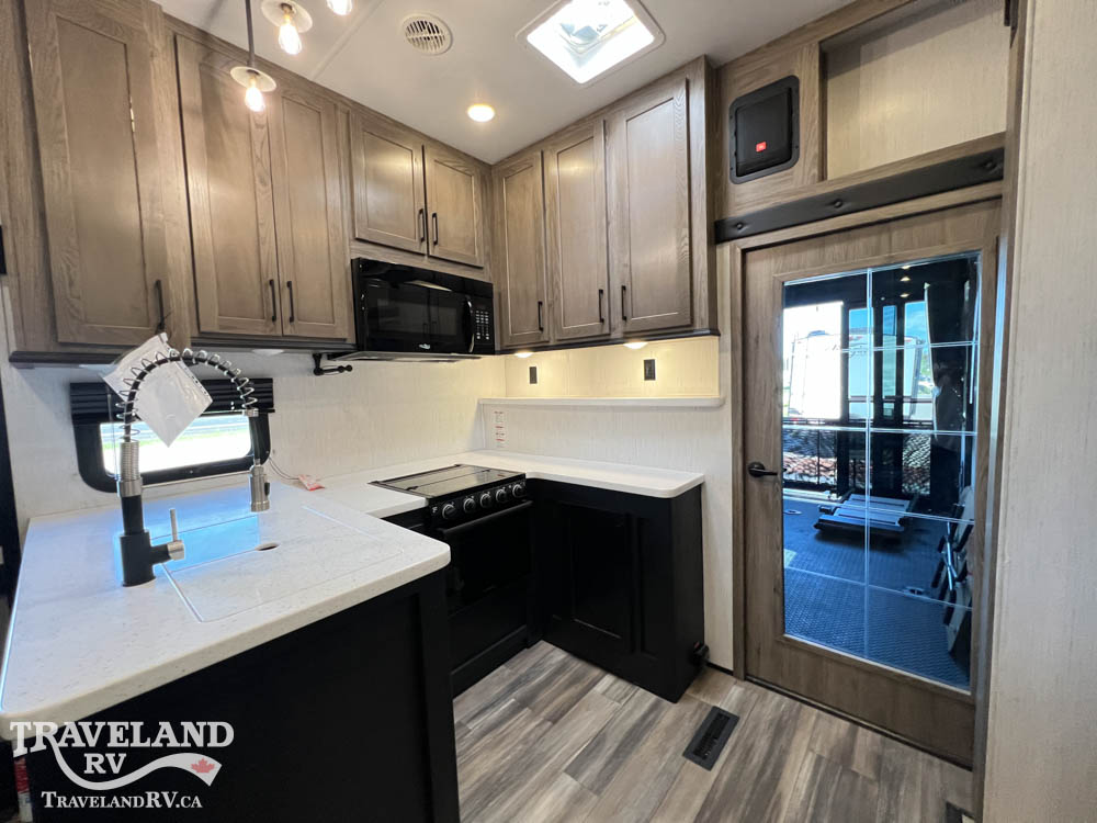 2022 HEARTLAND ROAD WARRIOR 414RW - Image 29