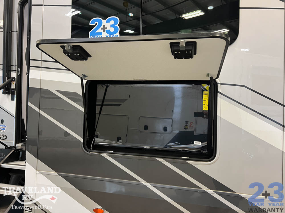 2026 Jayco Pinnacle 39FLOK - Image 6