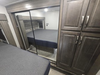 2021 KEYSTONE COUGAR 357UMR - Image 24