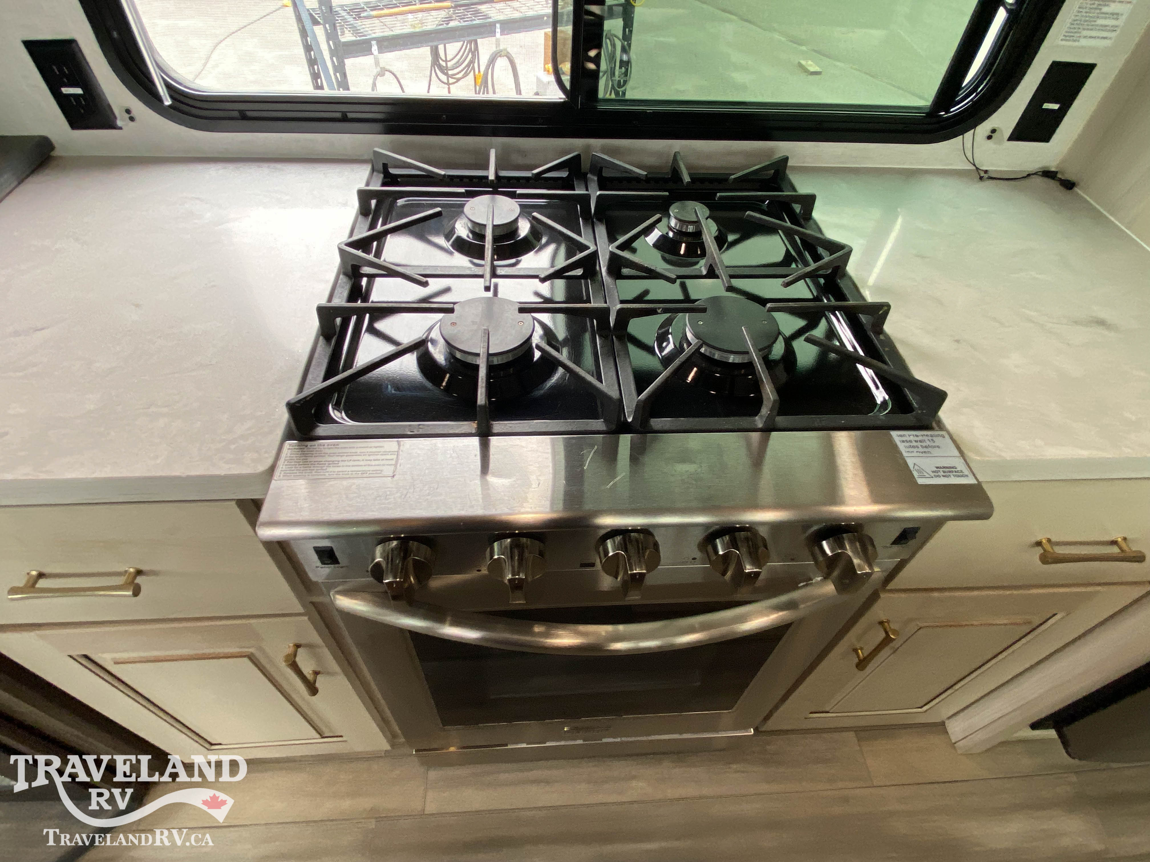 2022 Alliance RV Paradigm 310RL - Image 17