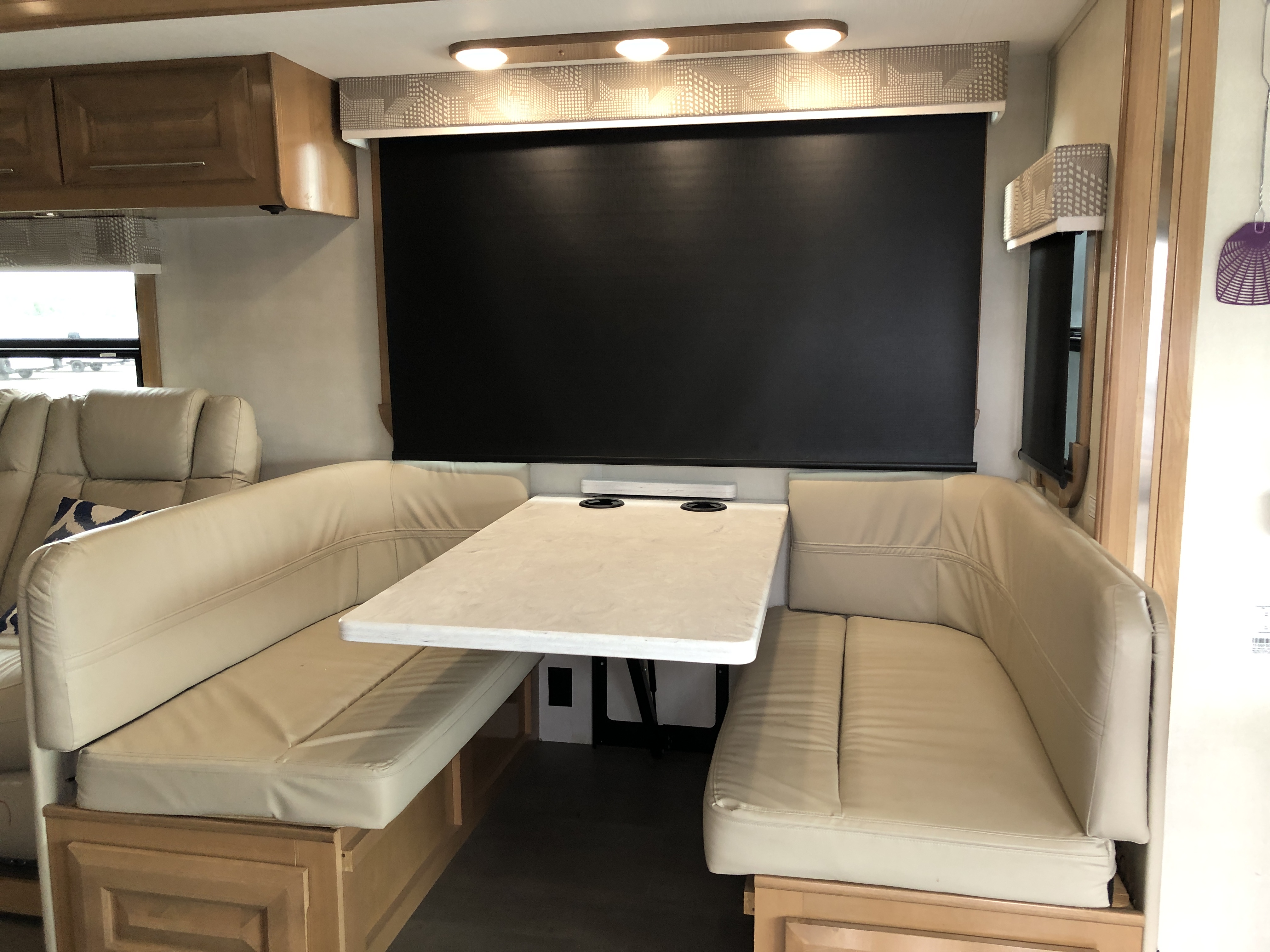 2022 Forest River Georgetown 7 Series GT7 36D7 - Image 17