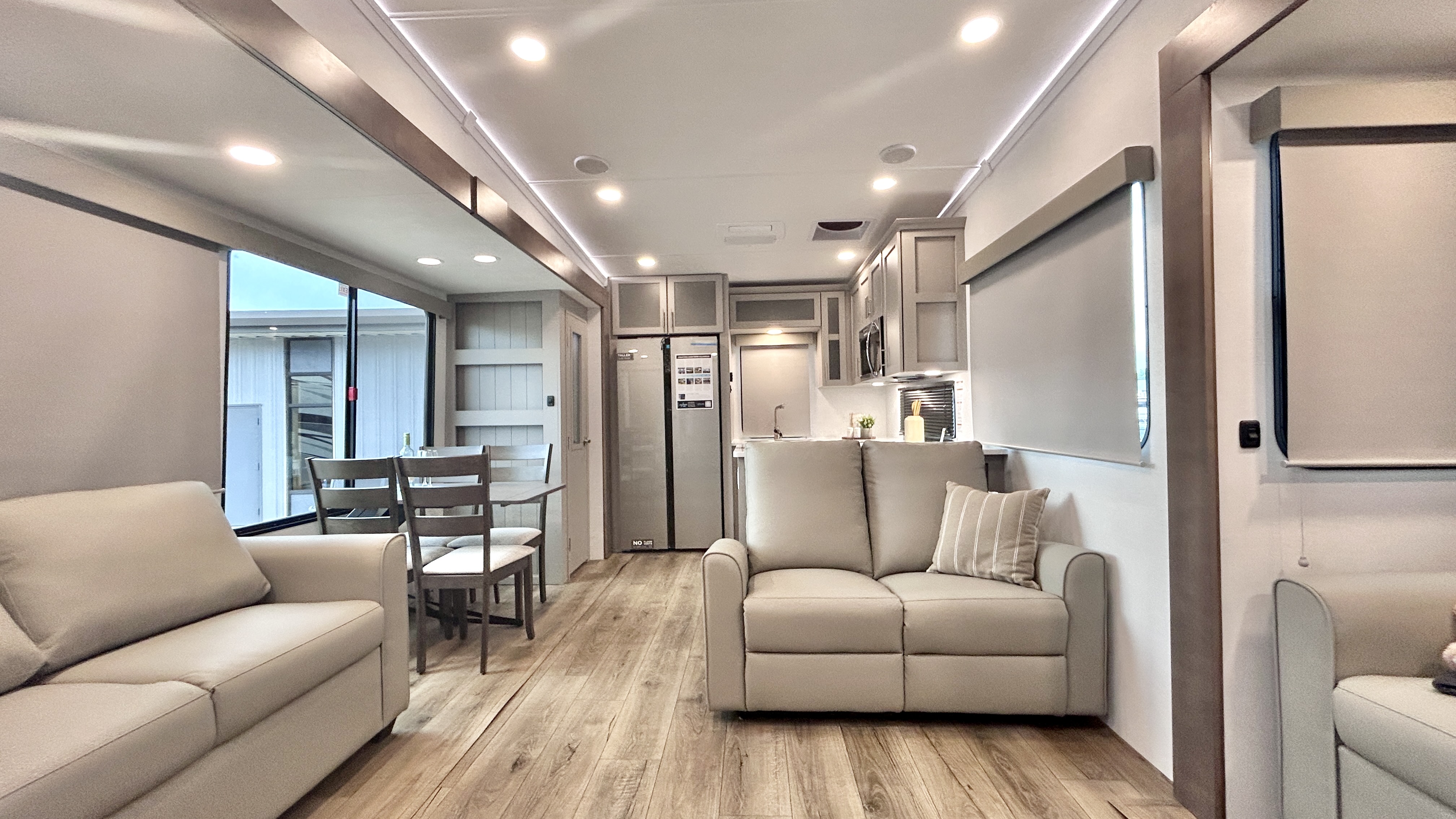2026 Alliance RV Avenue 35RKS - Image 8