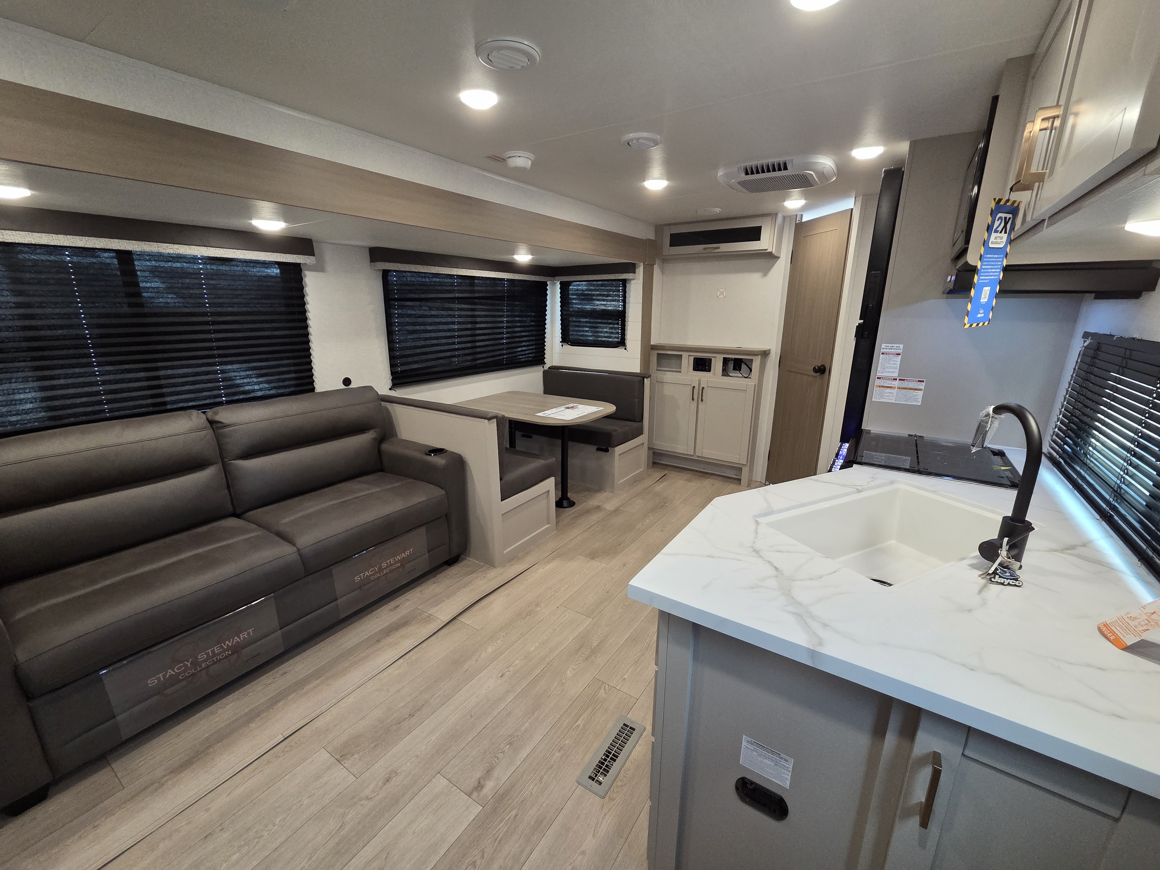 2027 Jayco Jay Flight SLX 262RLS - Image 5