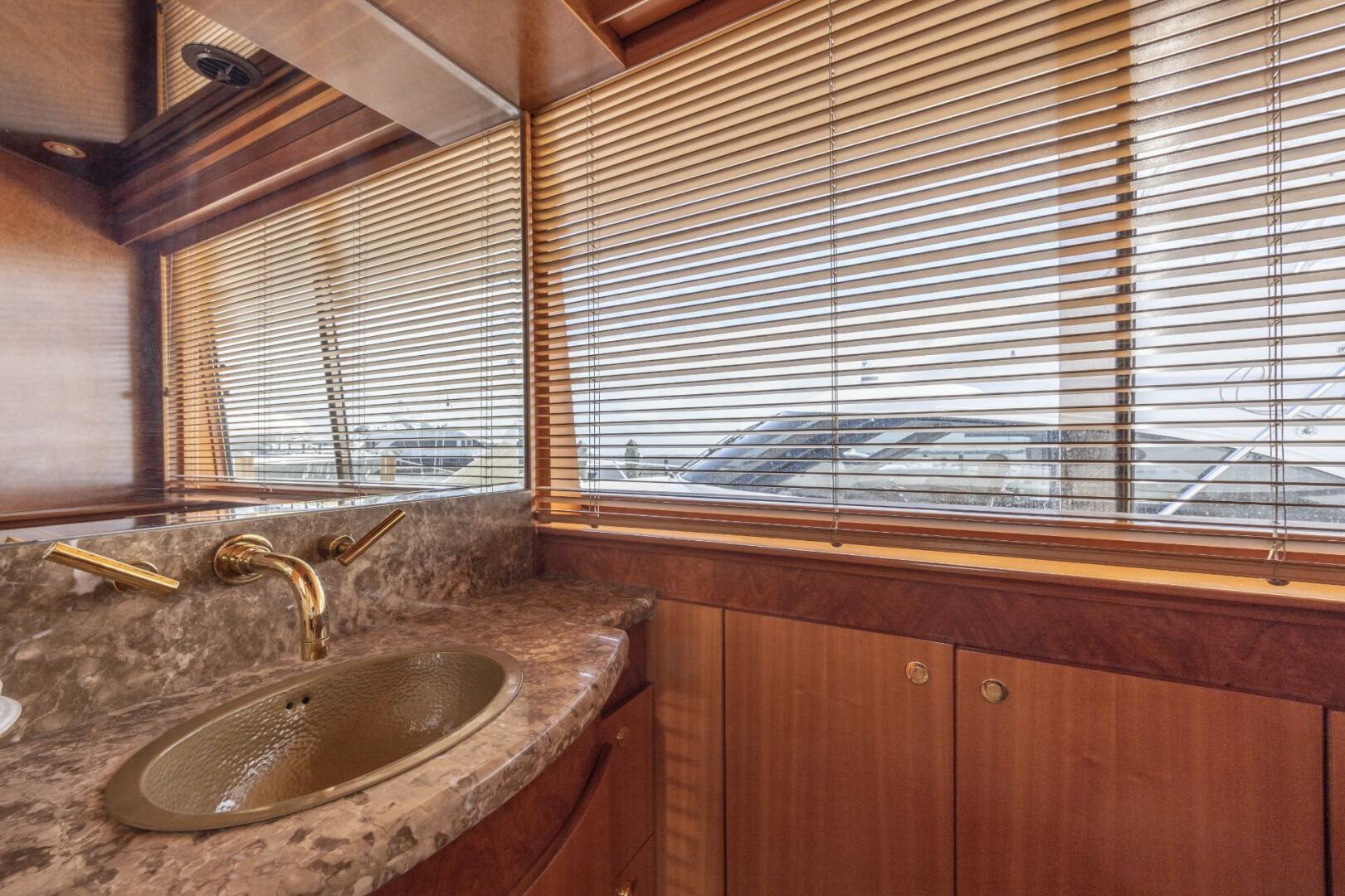 2001 Grand Harbour 76 - Image 21