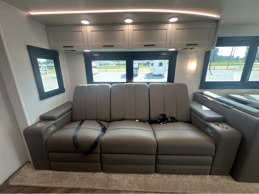 2026 JAYCO SENECA 37K - Image 19