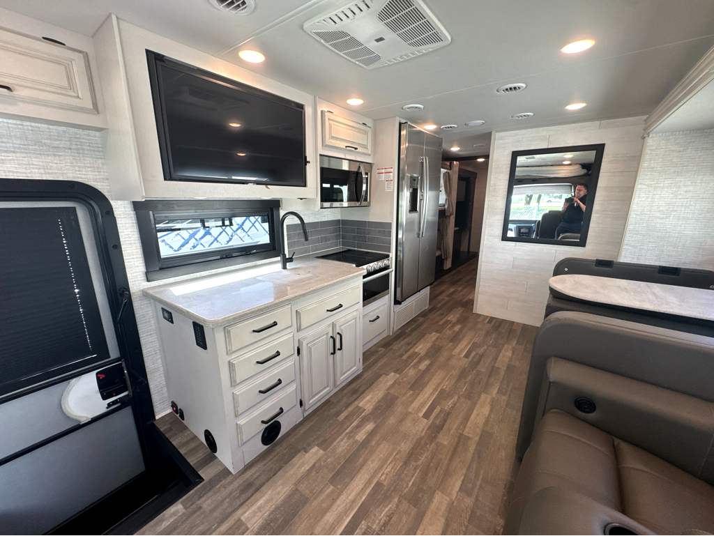 2024 ENTEGRA COACH VISION XL 36A - Image 11