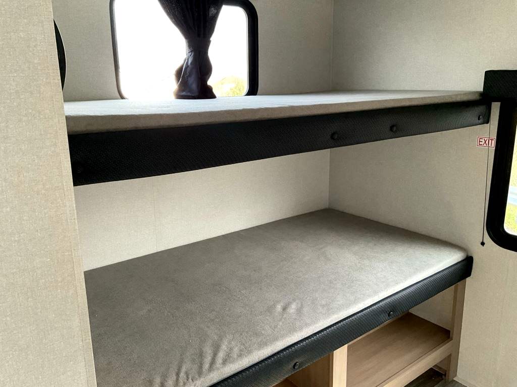 2026 JAYCO Jay Flight 325 BHT SLX - Image 19