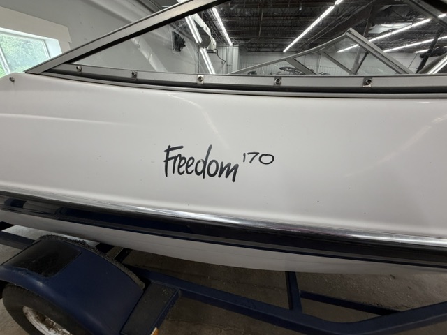 2003 FOURWINNS FREEDOM 170 - Image 2
