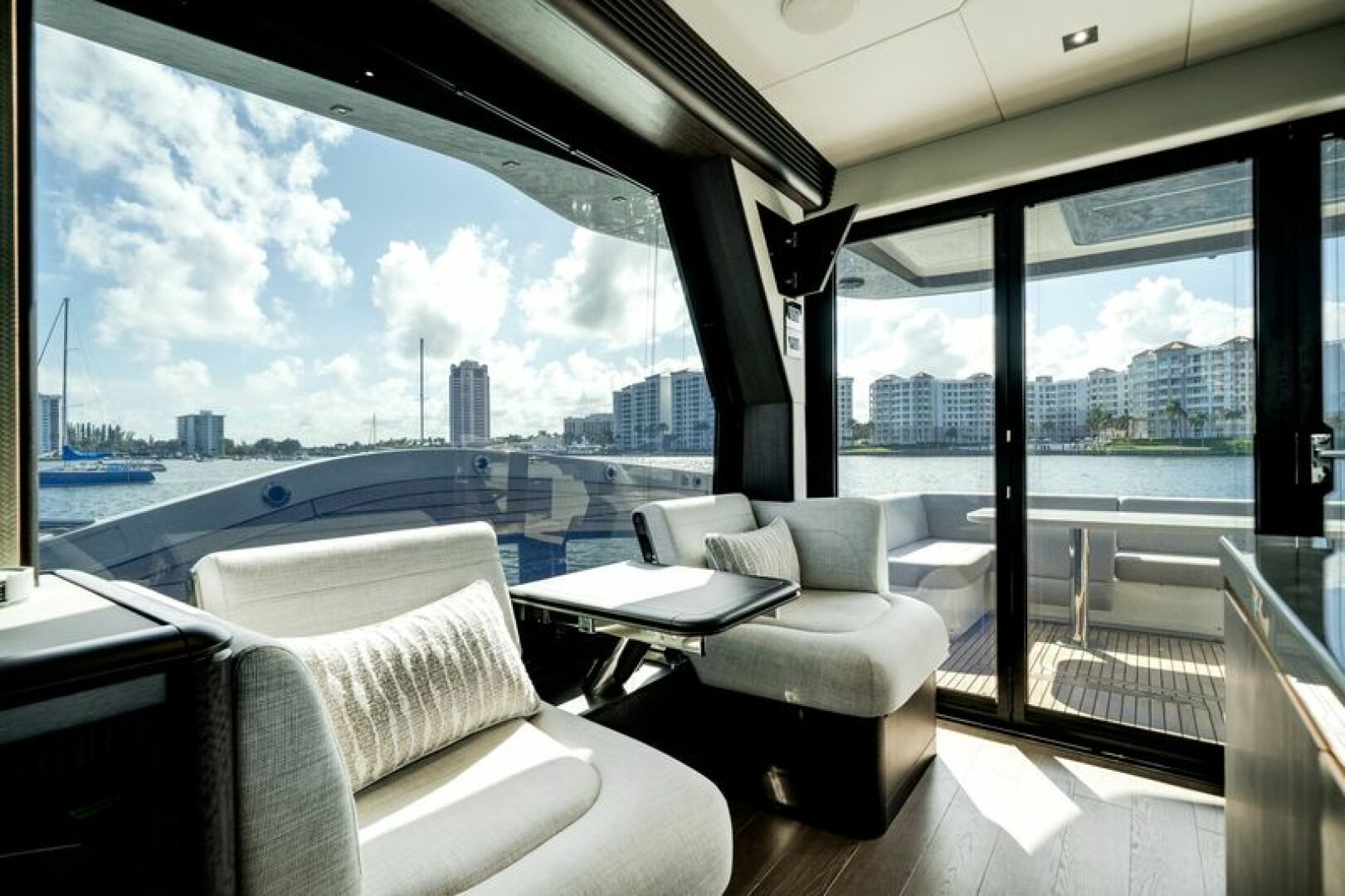 2024 Galeon 560 FLY Base - Image 30