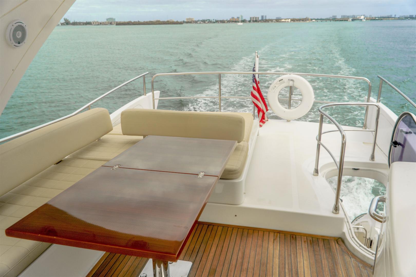 2013 Azimut FLY54 - Image 12