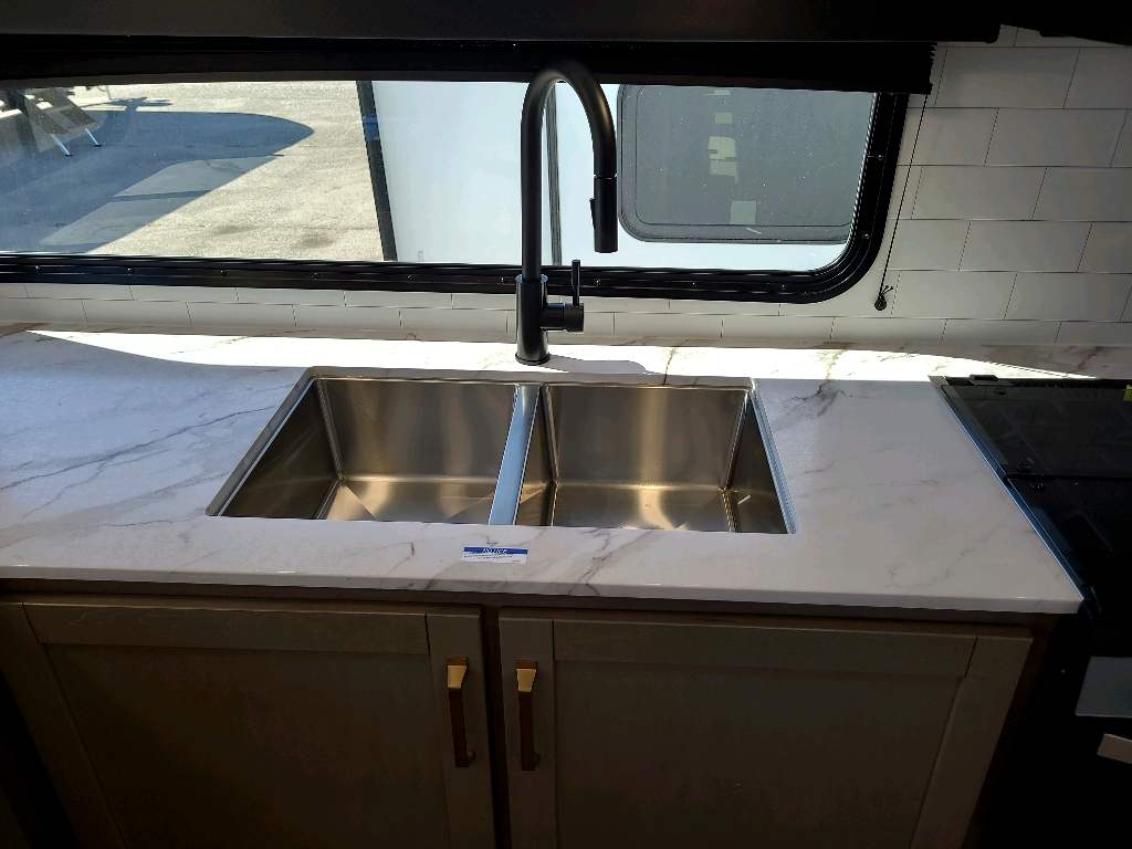2026 Jayco Eagle SLE 24MLE - Image 5