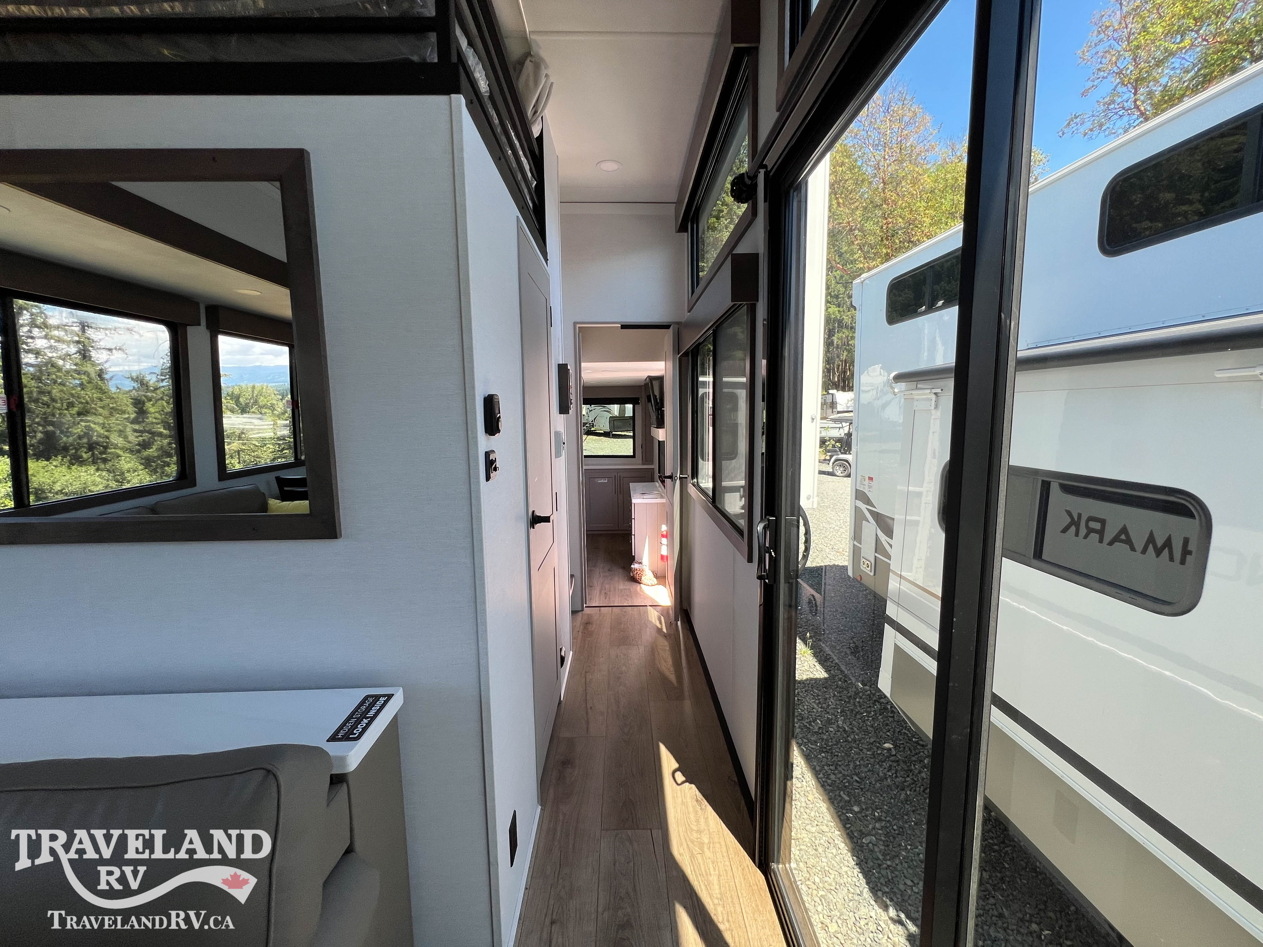 2026 Alliance RV Benchmark 44RKL - Image 16