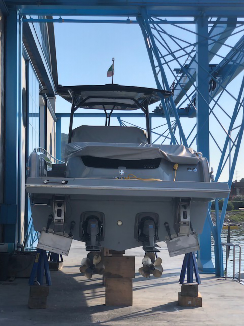2018 Invictus 370 GT - Image 7