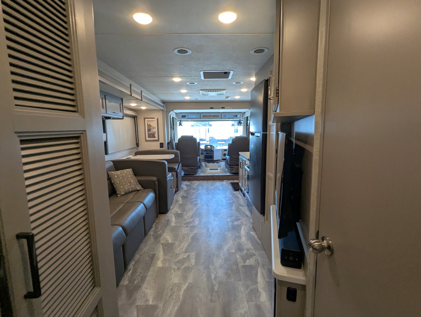 2022 Thor Motor Coach Windsport 35M - Image 37