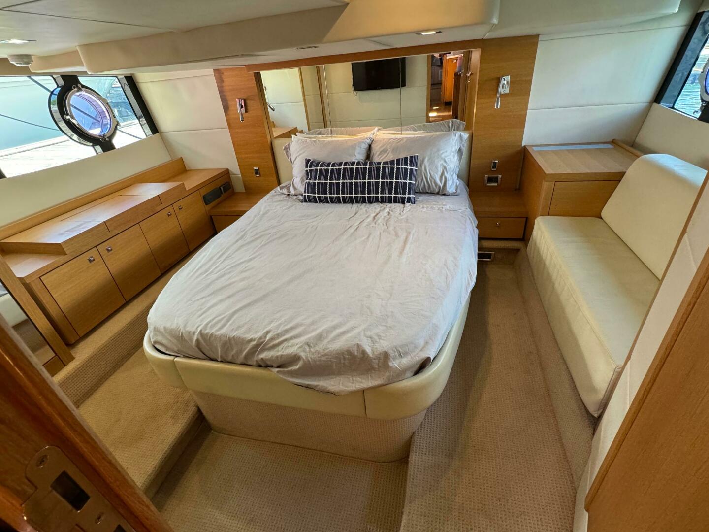 2013 Sunseeker 48 Portofino - Image 26