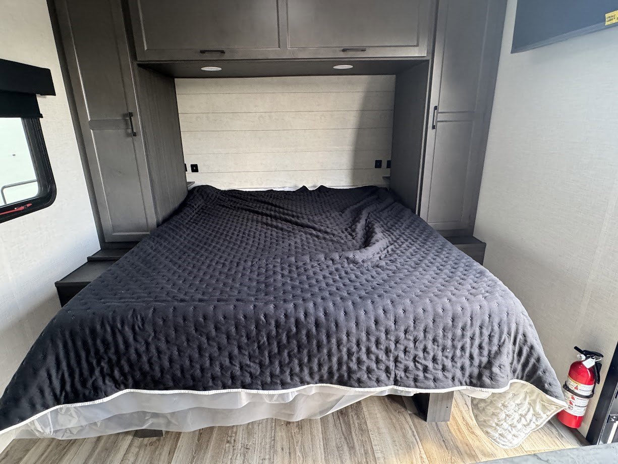 2026 VENTURE RV STRATUS 211VBH - Image 34