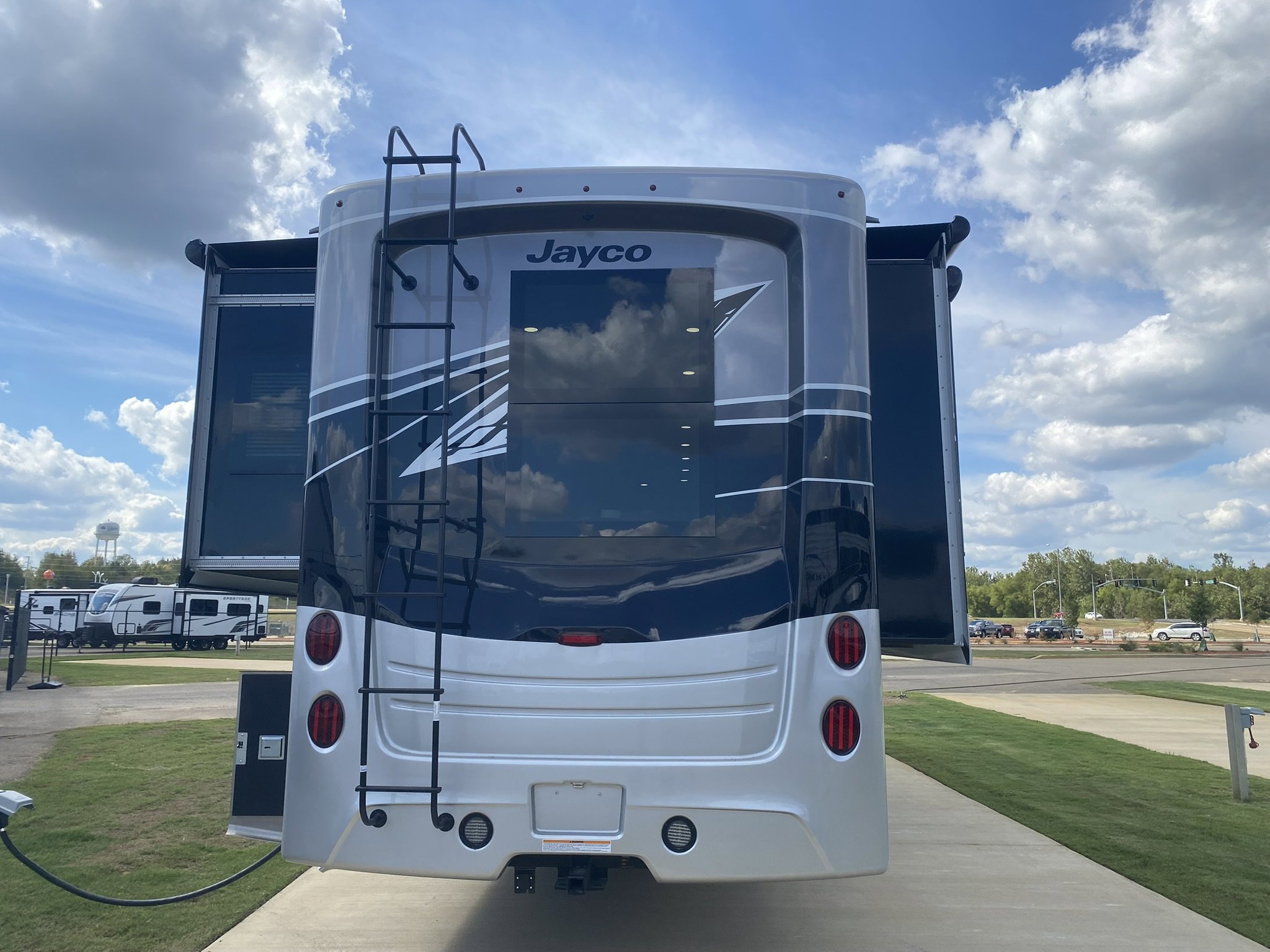 2026 JAYCO SENECA 37M - Image 3