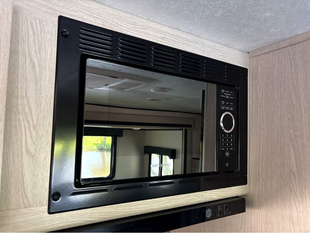 2022 COACHMAN APEX 290BHS - Image 13