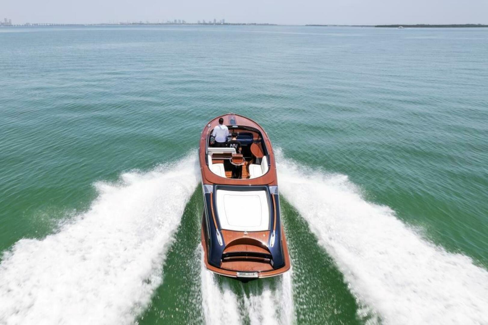 2020 Riva - Image 3