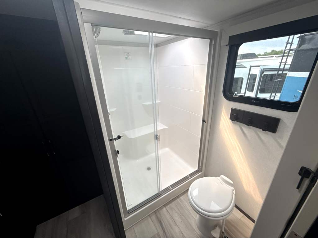 2026 Keystone ALPINE 3820FK - Image 29
