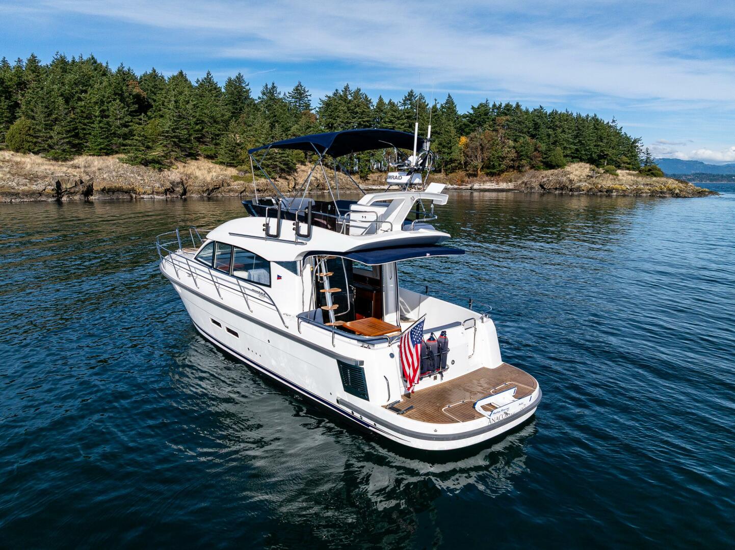 2023 Nimbus 405 Flybridge - Image 4