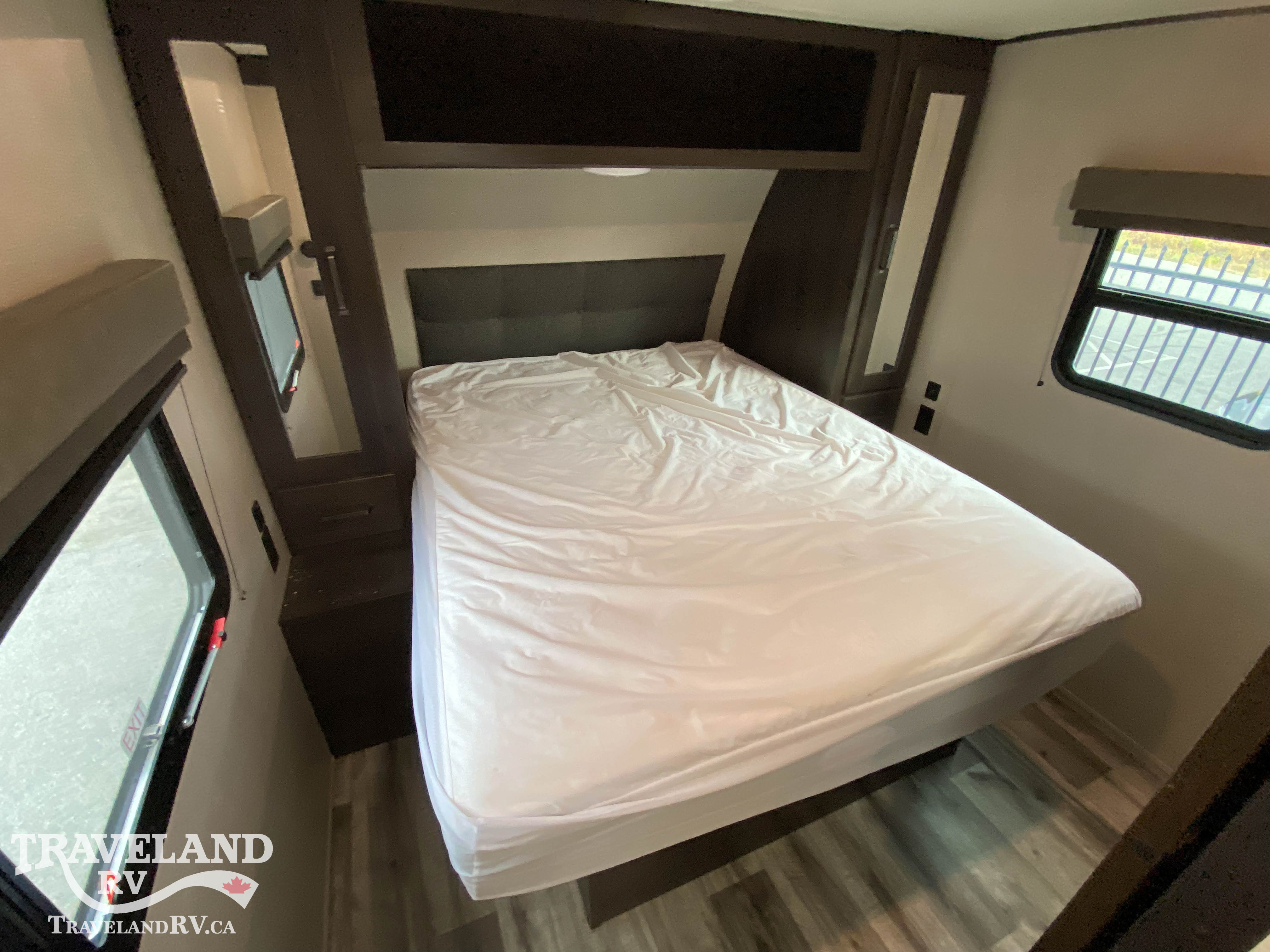 2023 Grand Design Transcend XPLOR 221RB - Image 12
