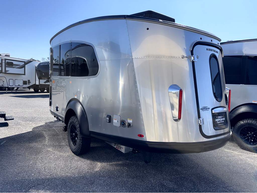 2026 AIRSTREAM Basecamp 20XE - Image 3