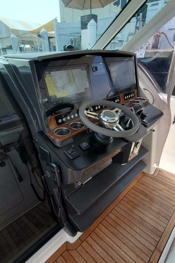 2021 TIARA YACHTS TIARA YACHTS 38 LS Base - Image 17