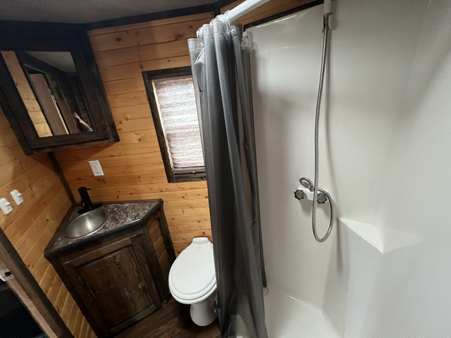 2022 ICE CASTLE RV SPIRIT 8X22 - Image 18