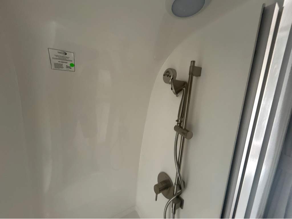 2027 AIRSTREAM CLASSIC 28RBT - Image 21