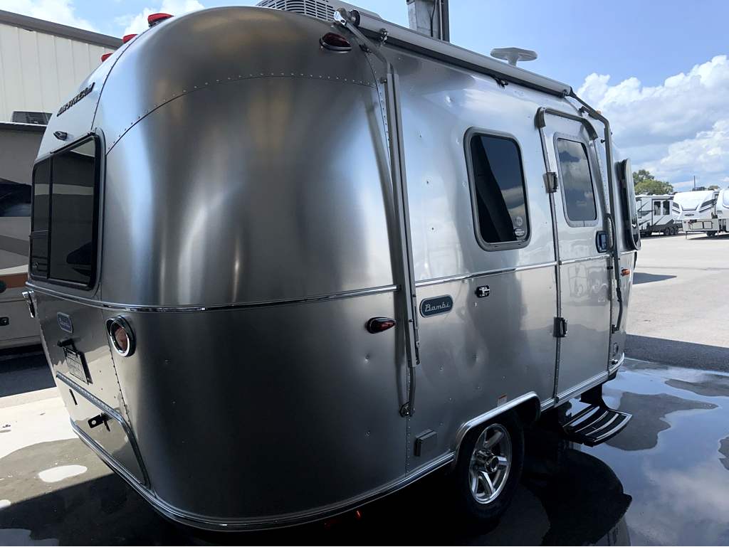 2026 AIRSTREAM BAMBI 16RB - Image 4